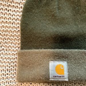 Green Carhartt beanie